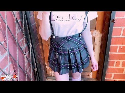 ❤️ Schoolgirl ດູດ dick ຂອງນາງເລິກແລະ fucks ແທນທີ່ຈະຫ້ອງຮຽນ. ❌ ວິດີໂອເພັນ ຢູ່ພວກເຮົາ ❤